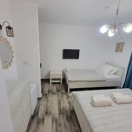 Paris Alacati Butik * Чешме